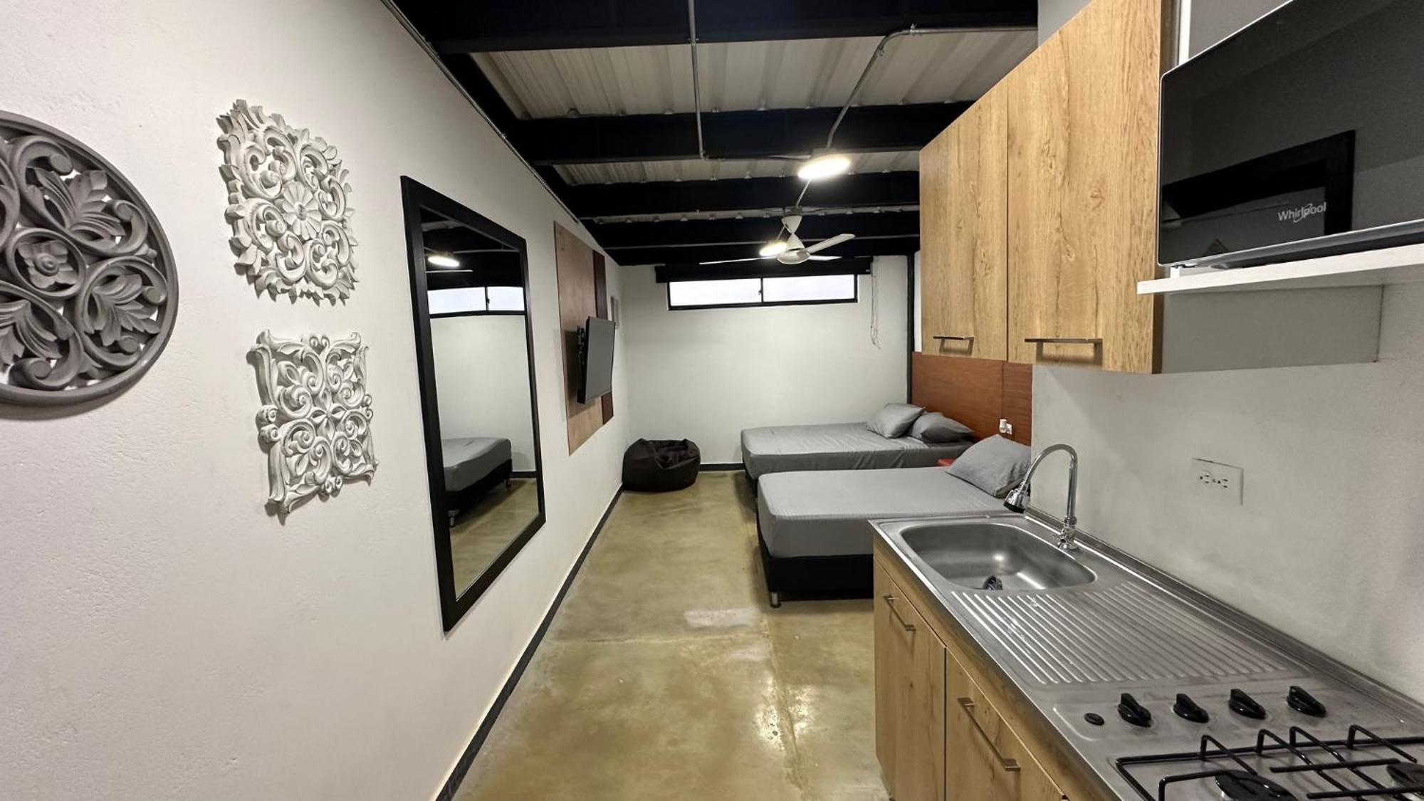 Malibu Loft Apartment *